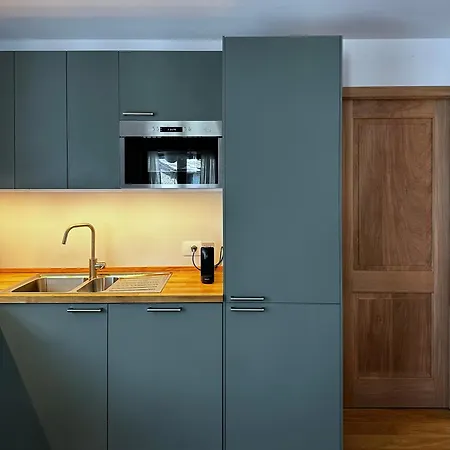 アパート Au Coeur De クールマイユール